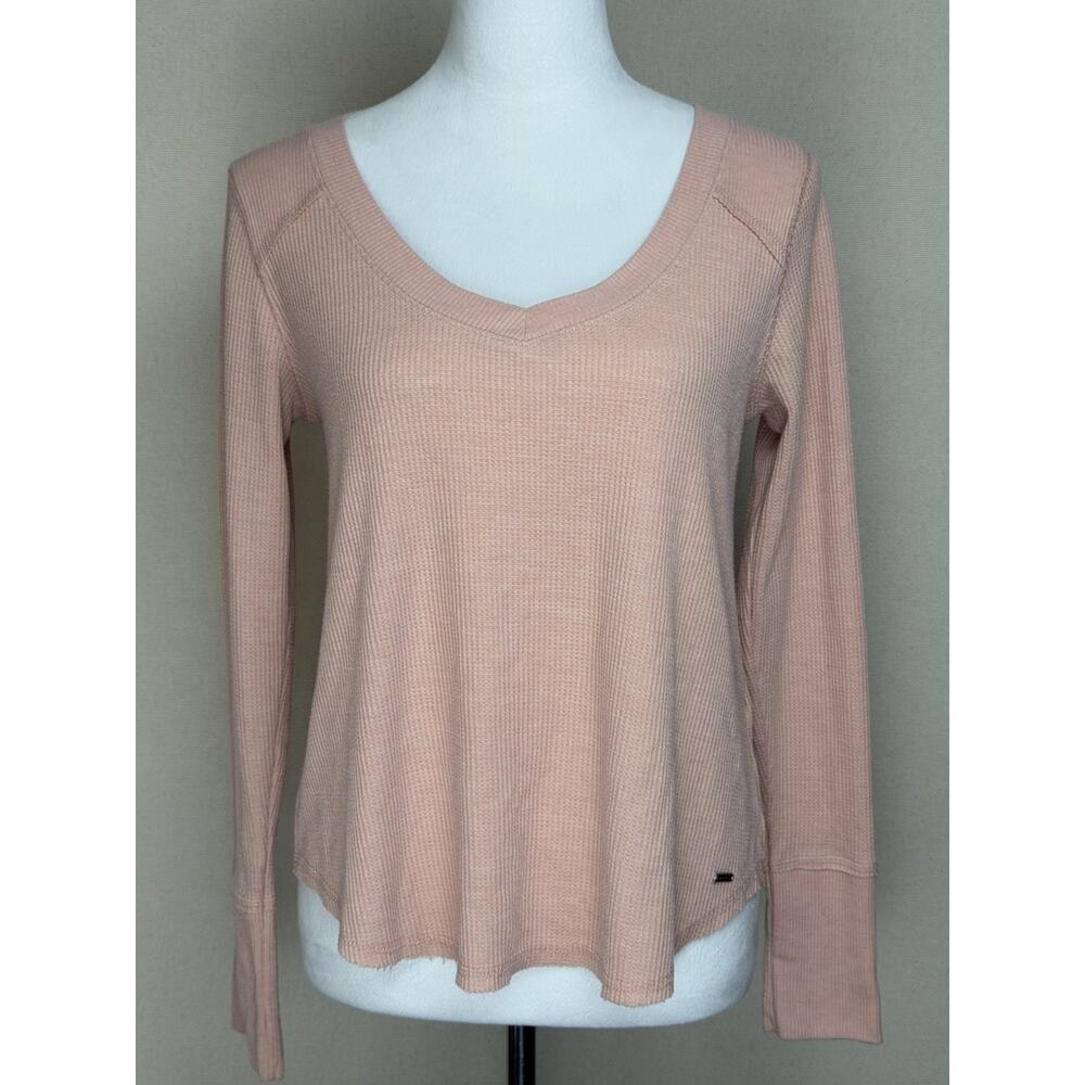 HOLLISTER Waffle Knit Pullover Top Sz M Soft Pink V-Neck Long‎ Sleeves Casual